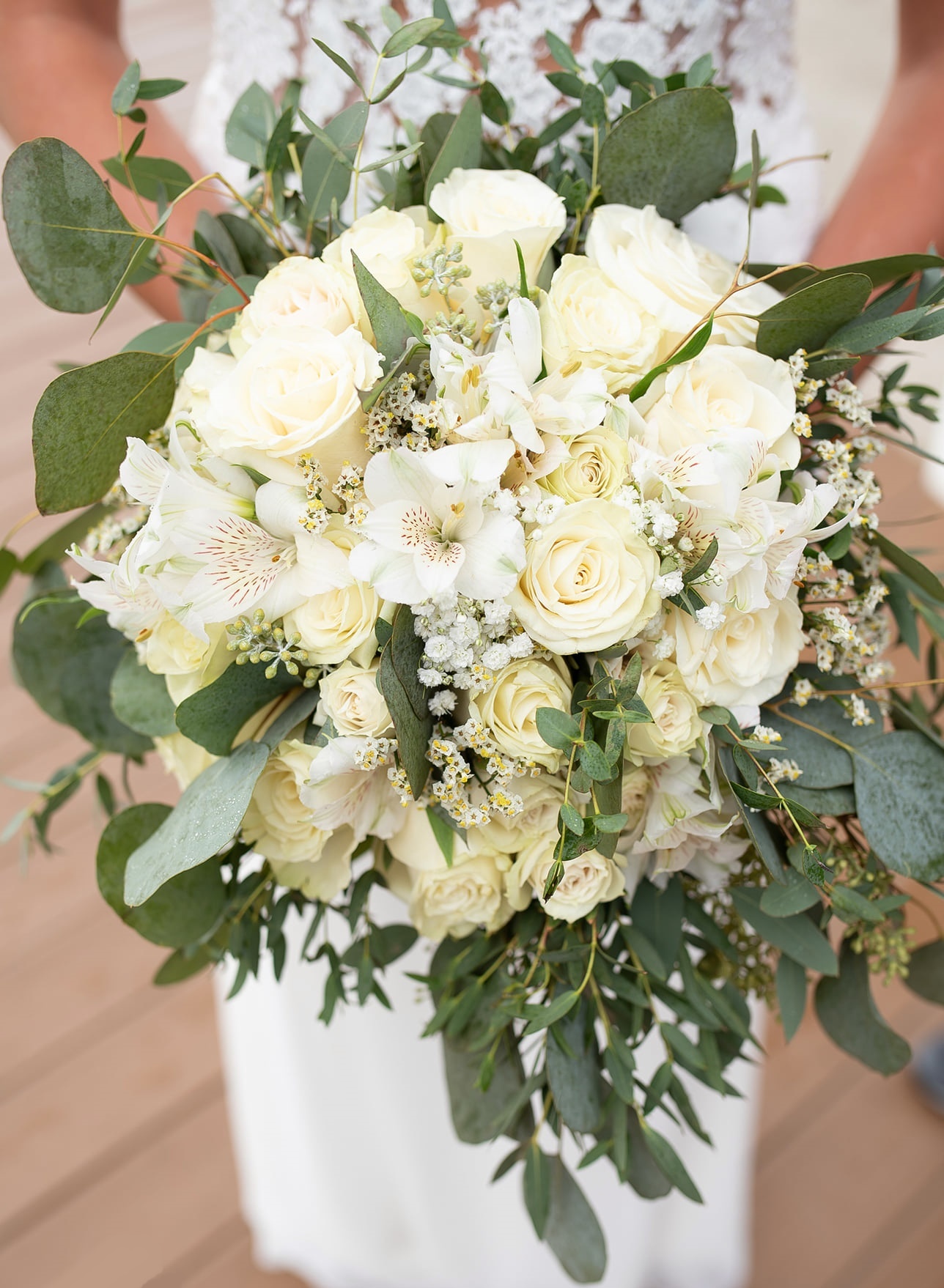 pearl pins for bouquets  White bridal bouquet, Bridal bouquet