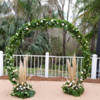 Circle Arch Garland w/Flowers