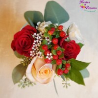 Peach & Red Mini Bouquet