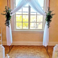 Drape w/Greenery Ties