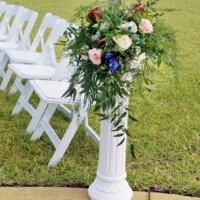 Garden style altar arrangement