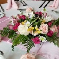 Tropical/Traditional low centerpiece with Candle Tropical/Traditional low centerpiece with Candle
